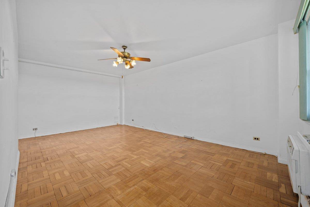 Bronx, NY 10471,5500 FIELDSTON Road #8CC