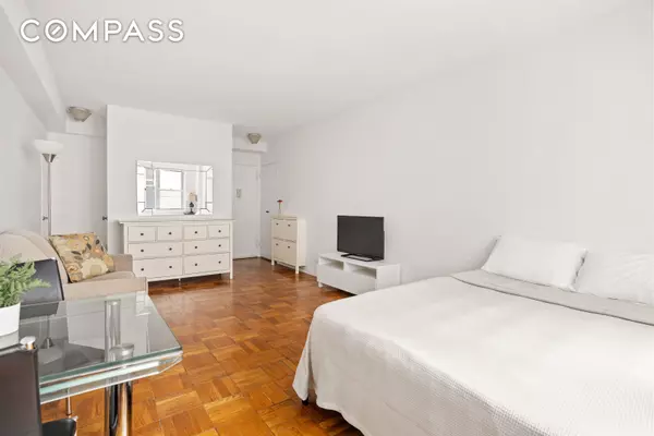 Manhattan, NY 10017,310 E 49th Street #7B