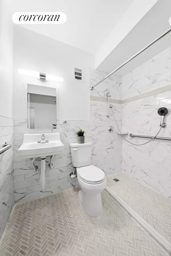Manhattan, NY 10040,525 AUDUBON Avenue #1215