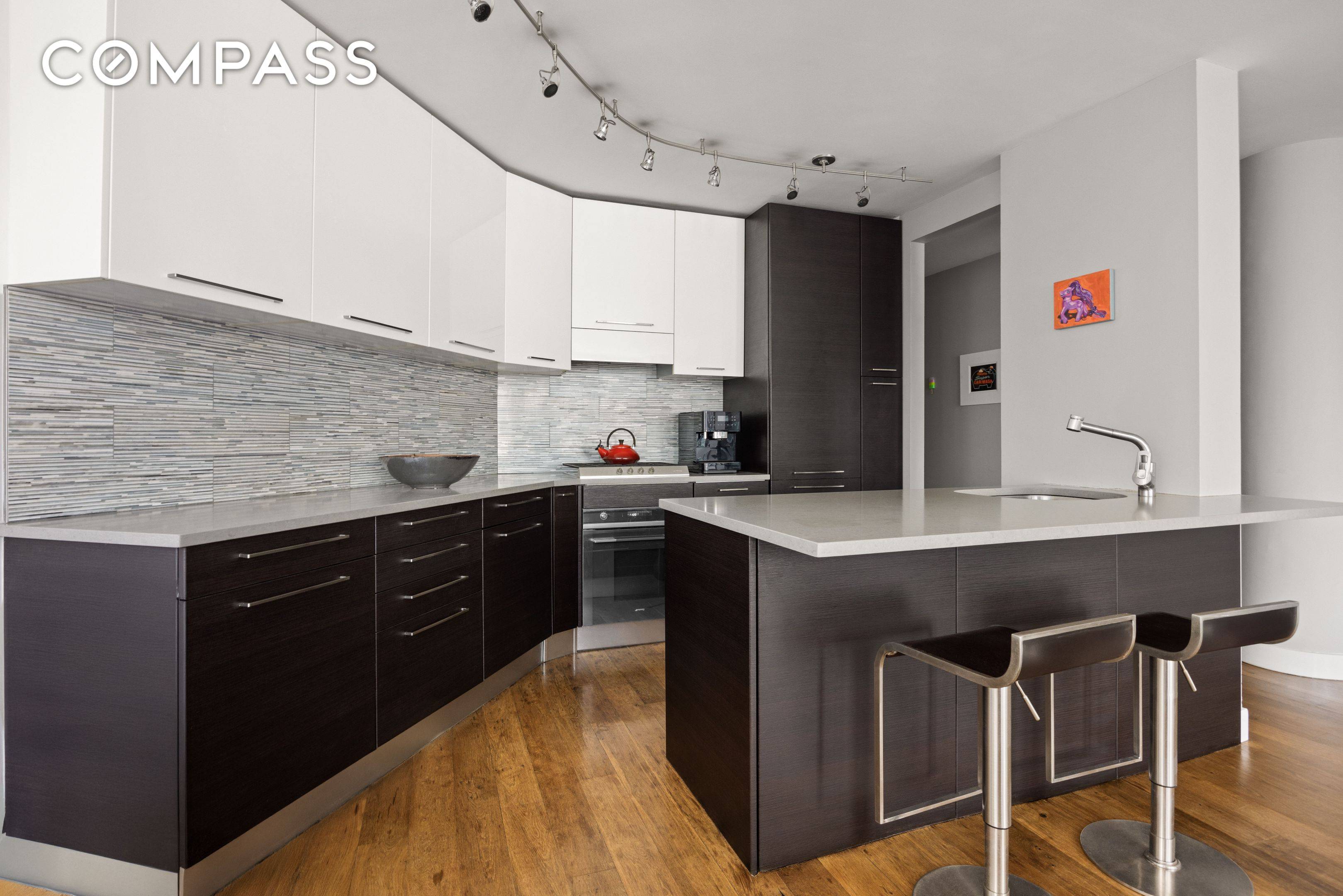 Manhattan, NY 10007,275 Greenwich Street #6C