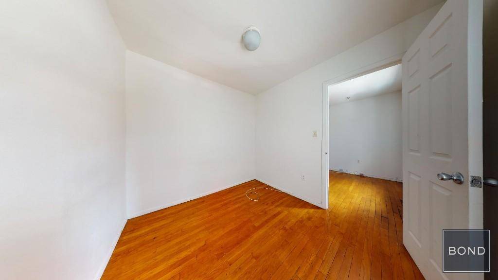 Manhattan, NY 10003,139 E 12th Street #2B