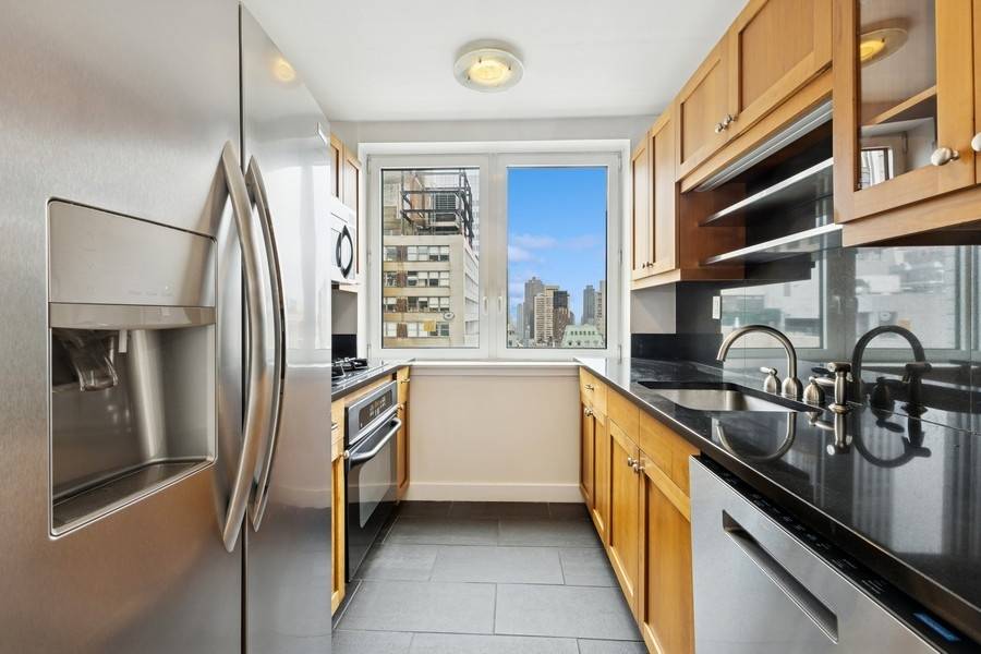 Manhattan, NY 10016,425 5TH Avenue #27B