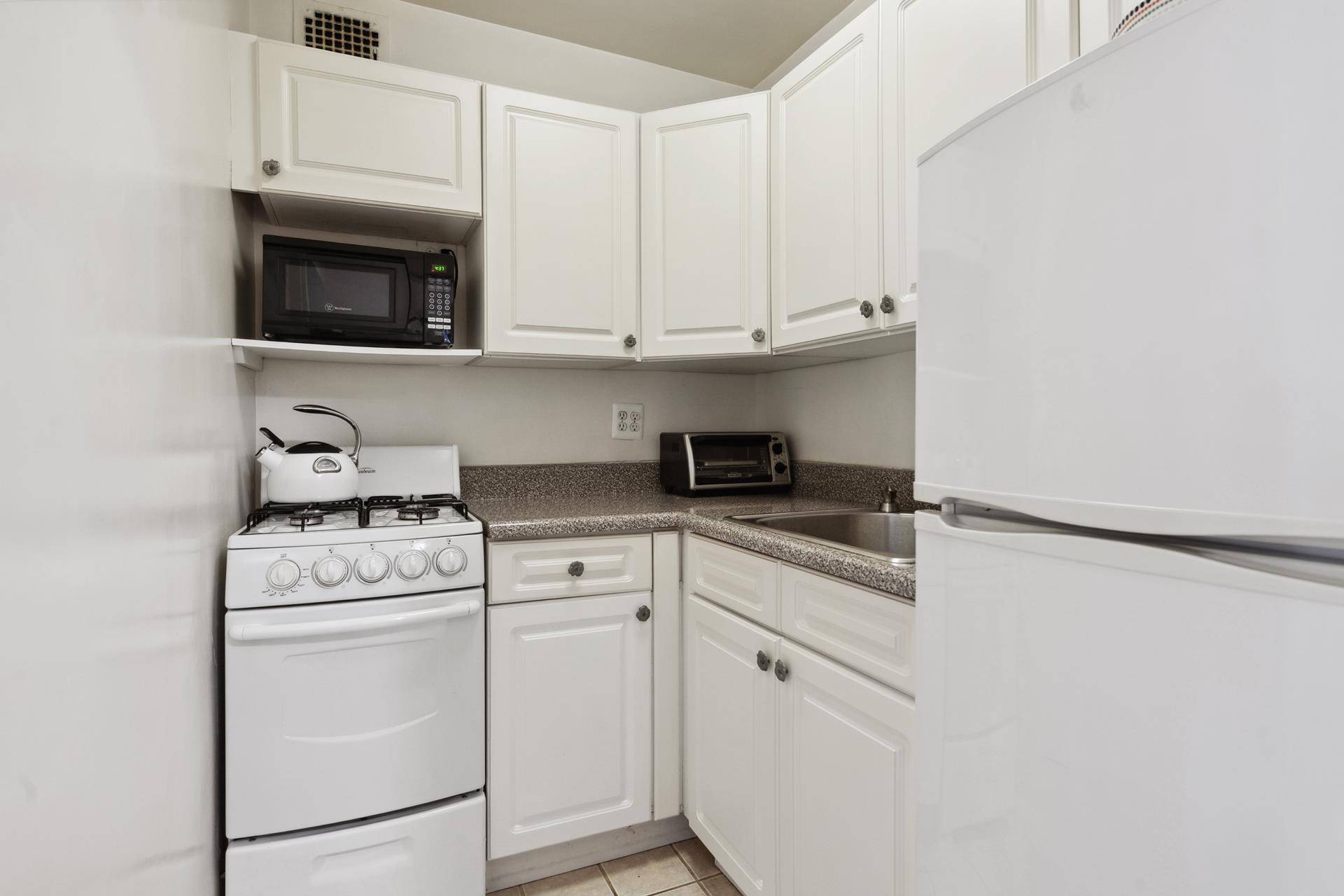 Manhattan, NY 10128,309 E 87TH Street #6U