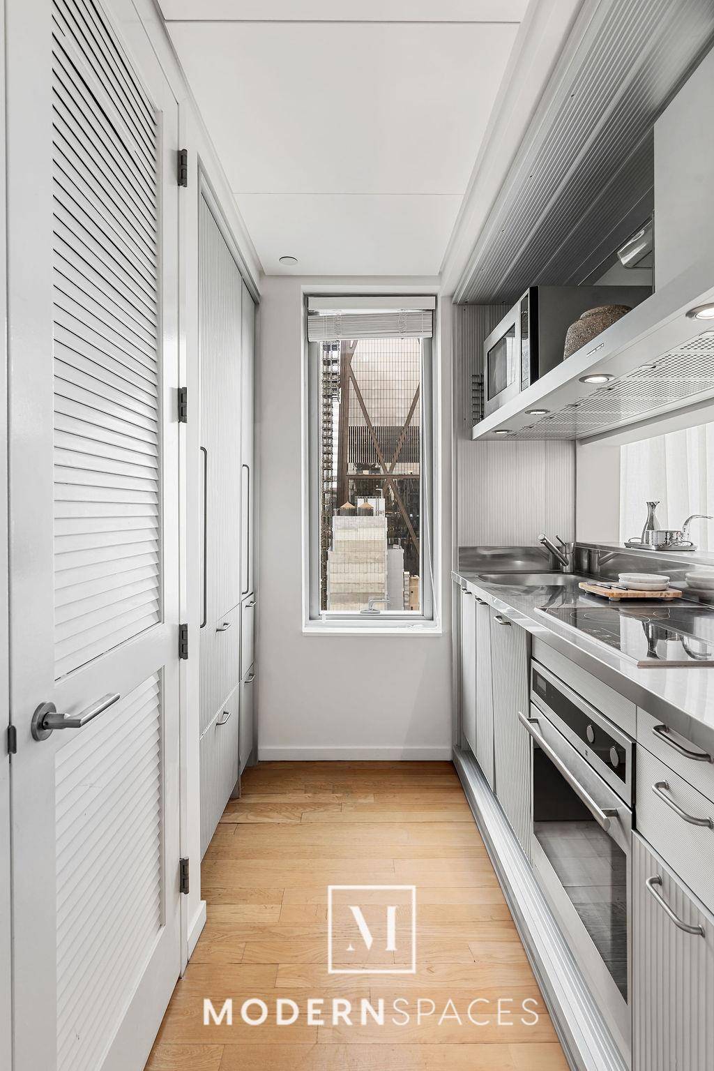 Manhattan, NY 10036,18 W 48th Street #34-C