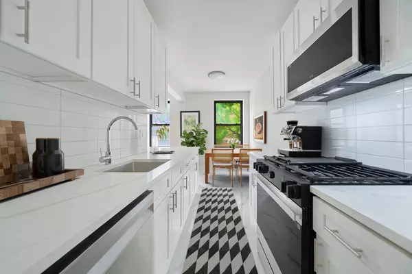 41-12 41ST Street #2N, Queens, NY 11104