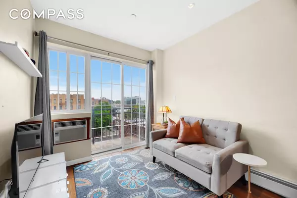 43-33 42nd Street #6B, Queens, NY 11104