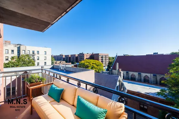 Brooklyn, NY 11218,423 Ocean Parkway #6-A