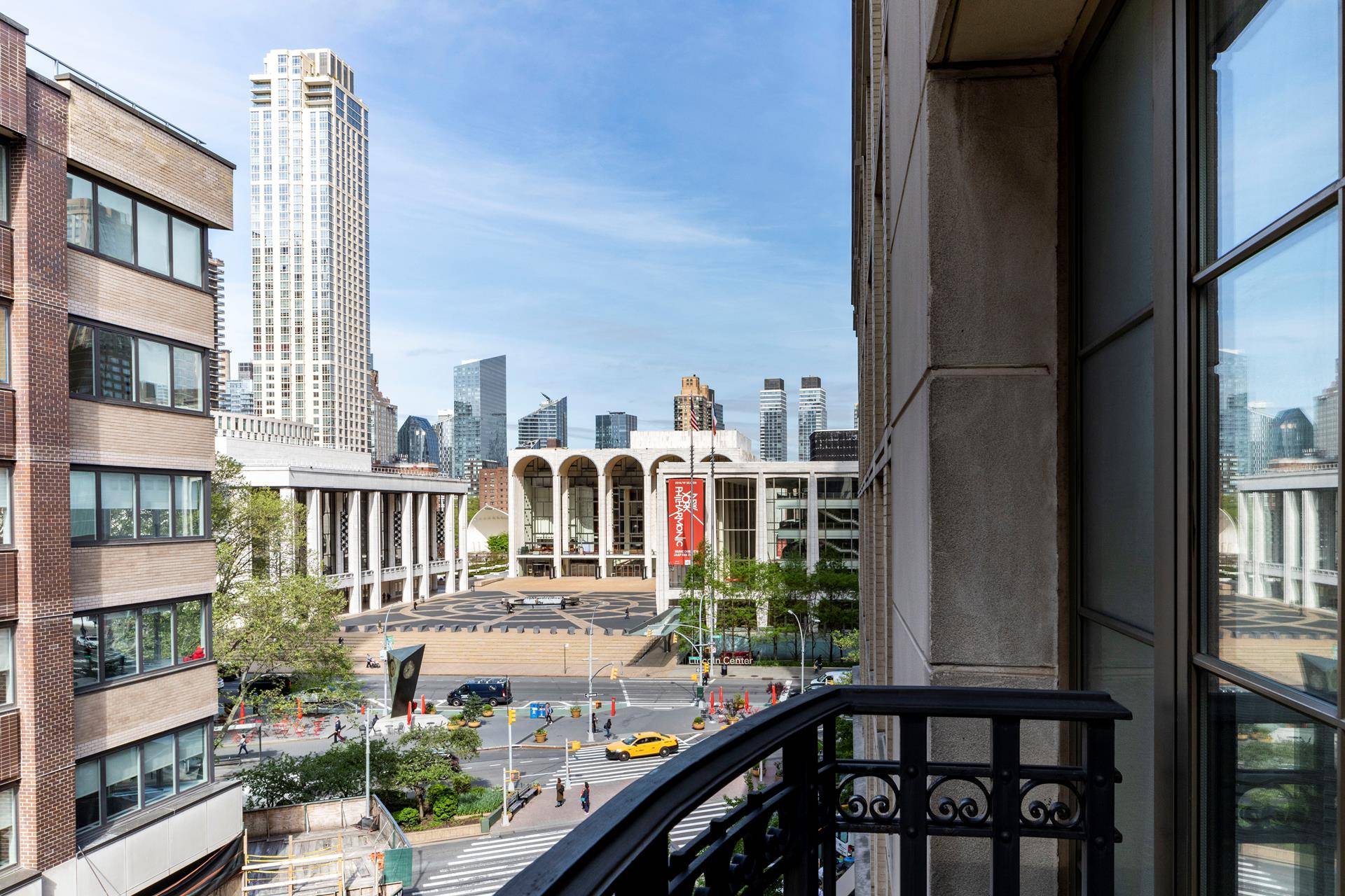 Manhattan, NY 10023,43 W 64TH Street #6A