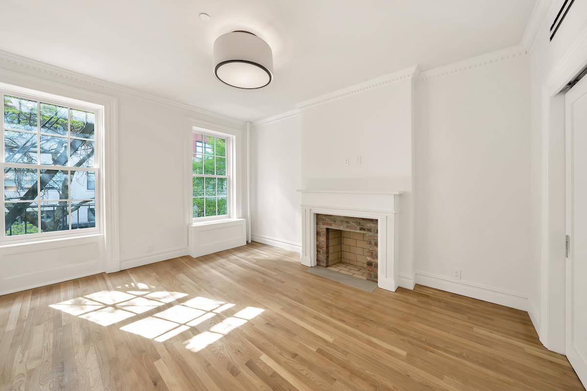 422 Hudson Street #3, Manhattan, NY 10014