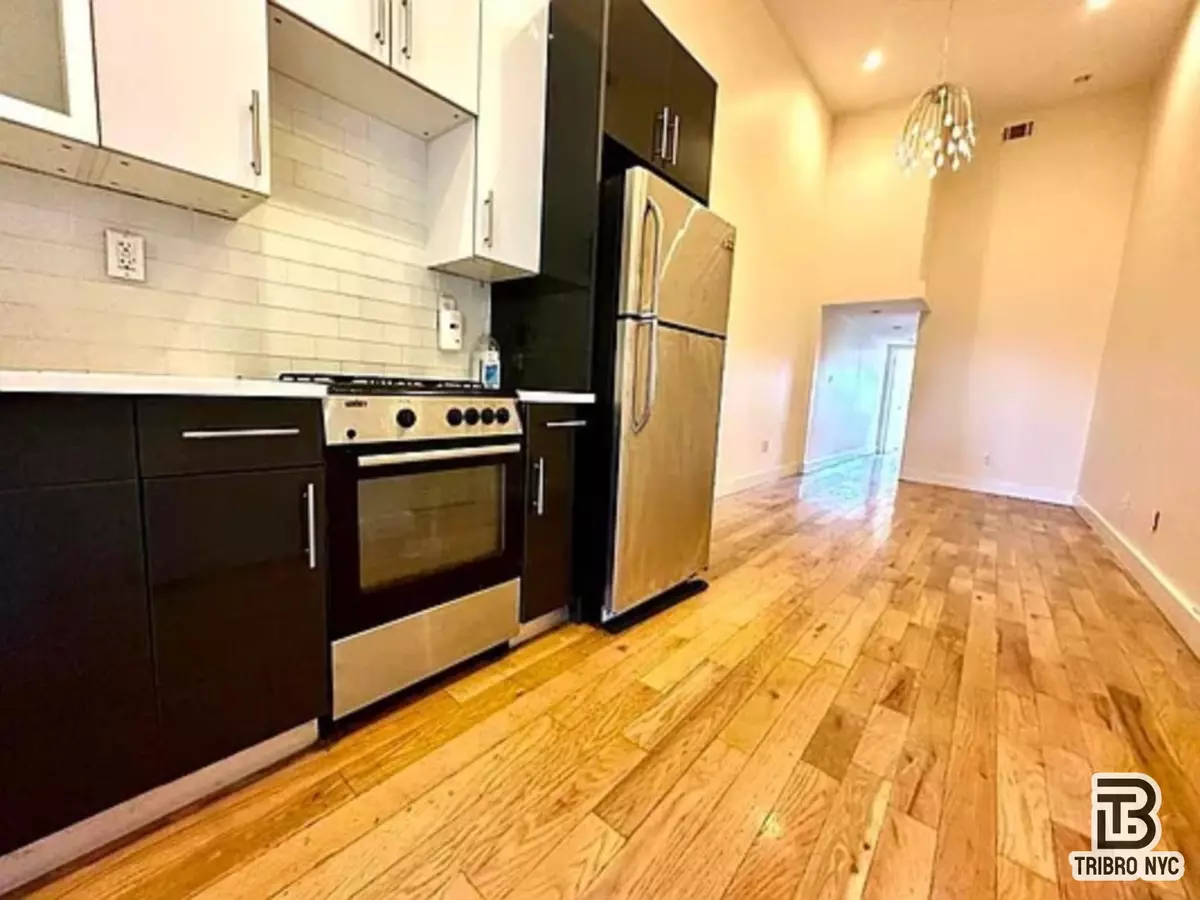 Brooklyn, NY 11222,143 Driggs Avenue #4R