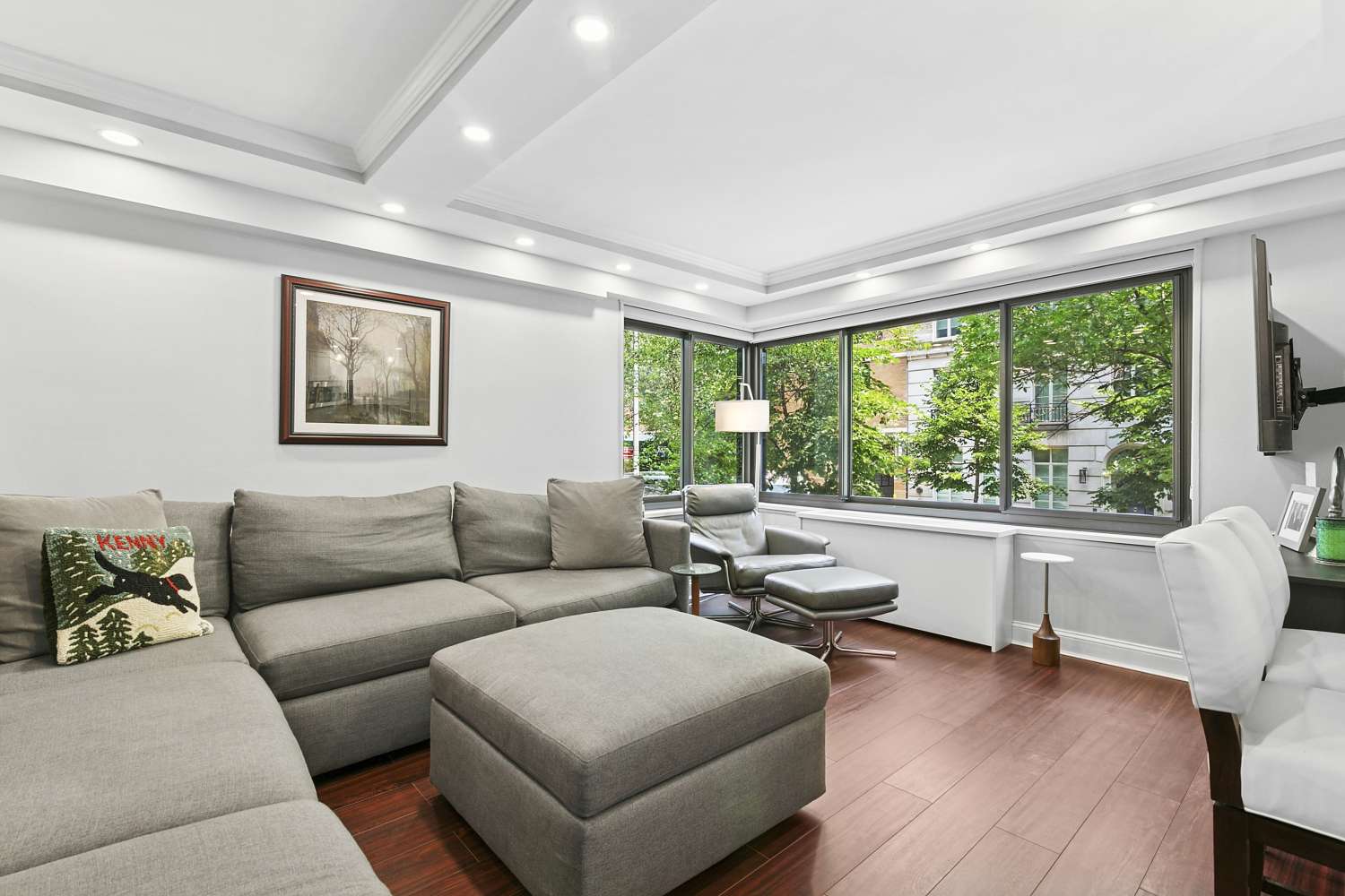 Manhattan, NY 10075,10 E END Avenue #2F