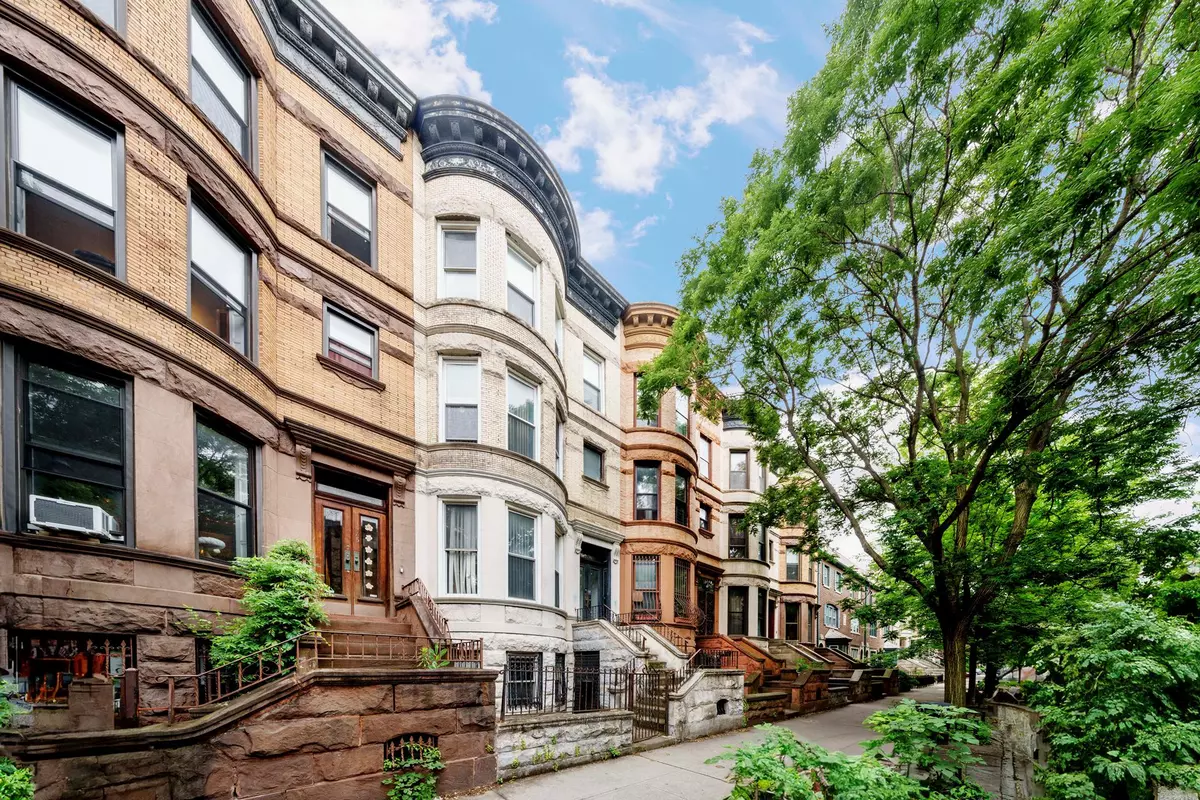 Brooklyn, NY 11225,77 RUTLAND Road