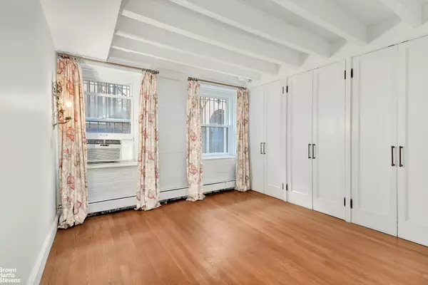 Manhattan, NY 10128,68 E 93RD Street #1F