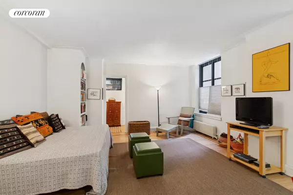 Manhattan, NY 10010,235 E 22ND Street #1A
