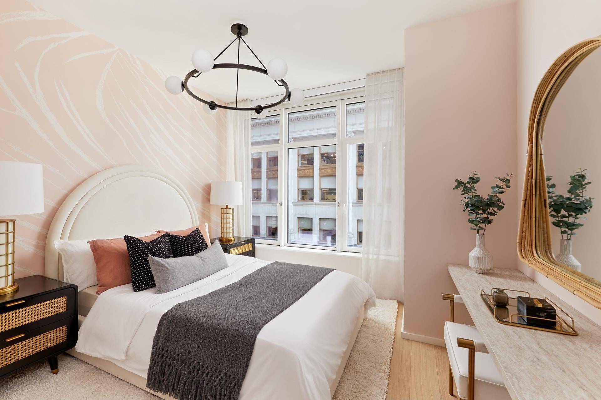 Manhattan, NY 10007,7 DEY Street #24D