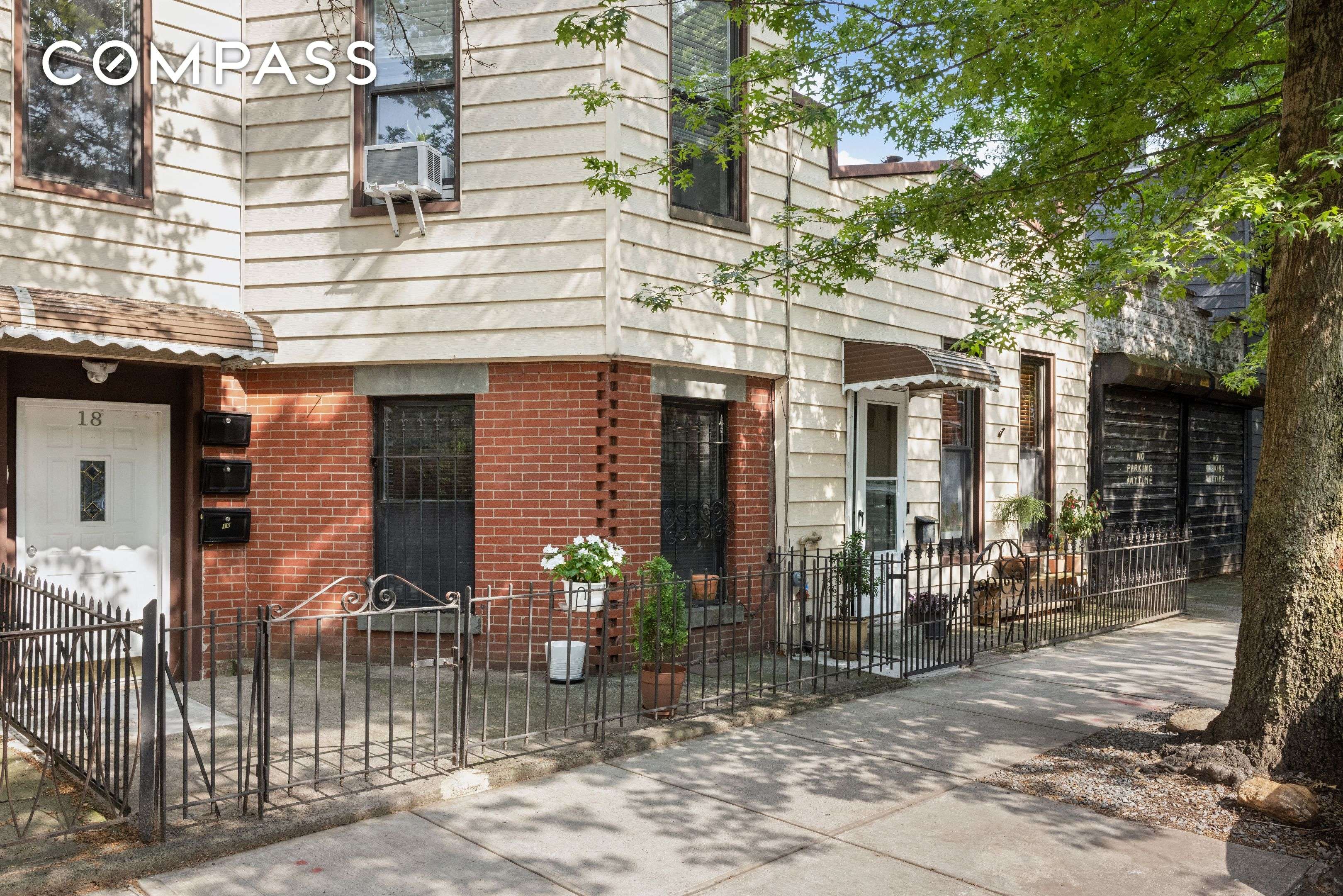 18 Russell Street, Brooklyn, NY 11222