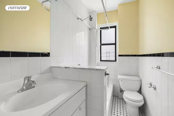 Manhattan, NY 10033,880 W 181ST Street #4C