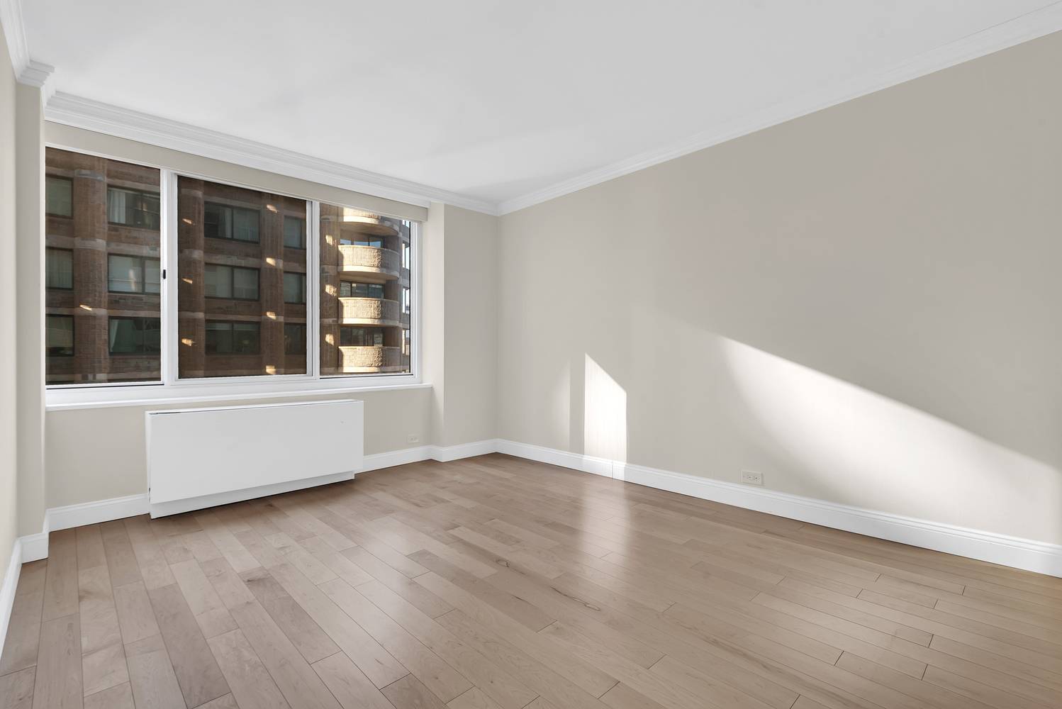 Manhattan, NY 10023,61 W 62nd Street #12G