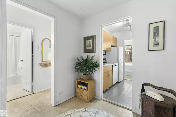 55 E END Avenue #15J, Manhattan, NY 10028