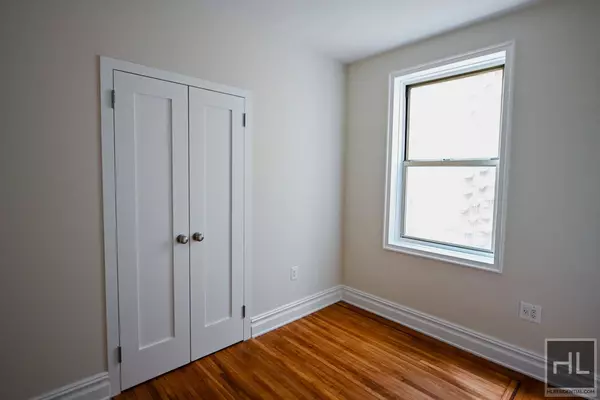 Manhattan, NY 10009,160 E 3rd Street #2F