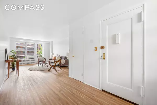 Queens, NY 11372,35-31 85th Street #6C
