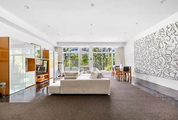 Manhattan, NY 10038,111 FULTON Street #PH111