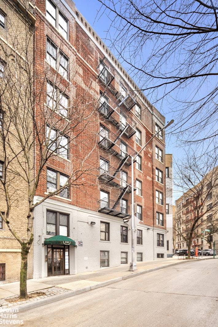 Manhattan, NY 10031,750 RIVERSIDE Drive #3B