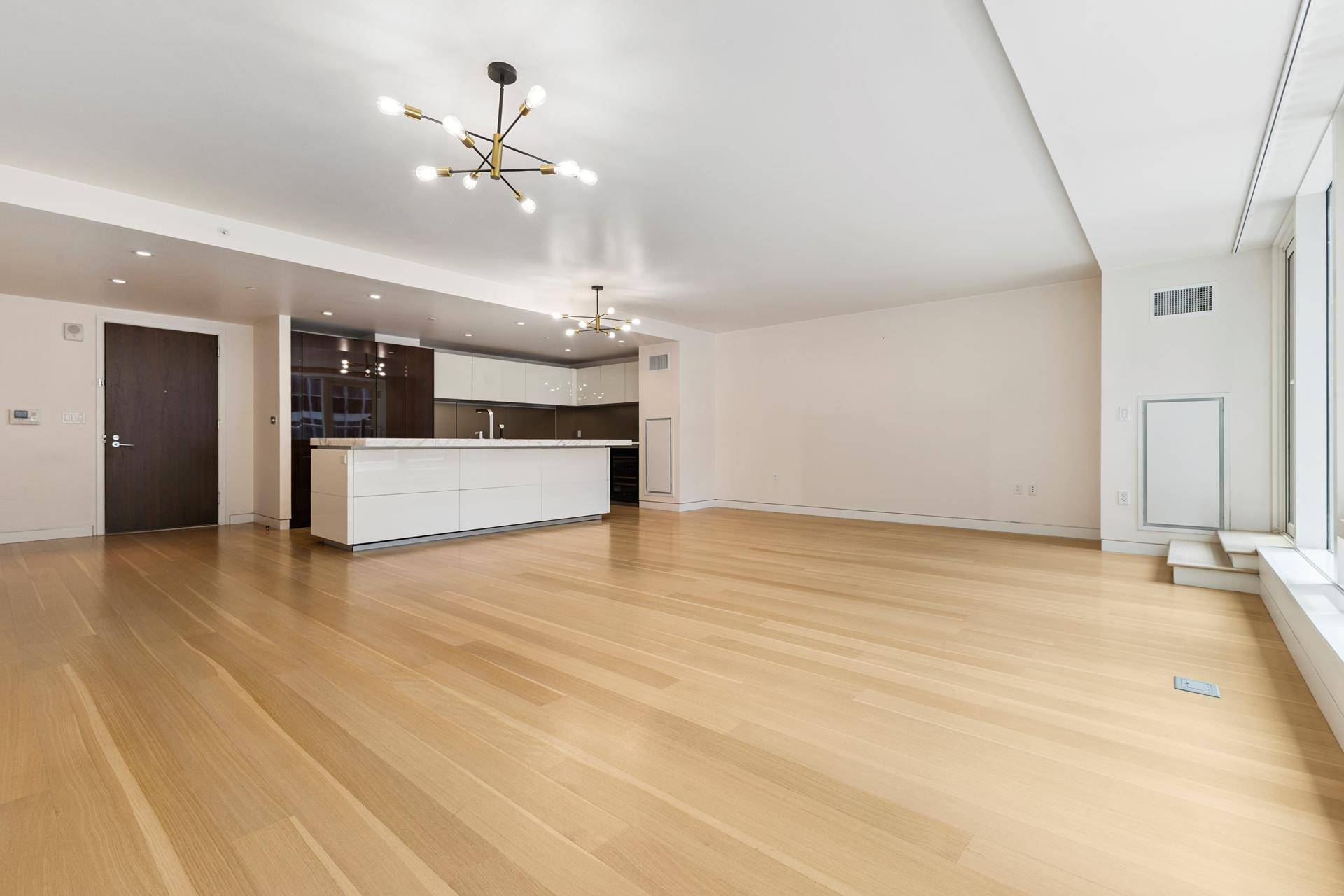 Manhattan, NY 10019,135 W 52ND Street #17B