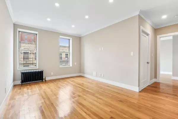 Bronx, NY 10451,811 WALTON Avenue #E22