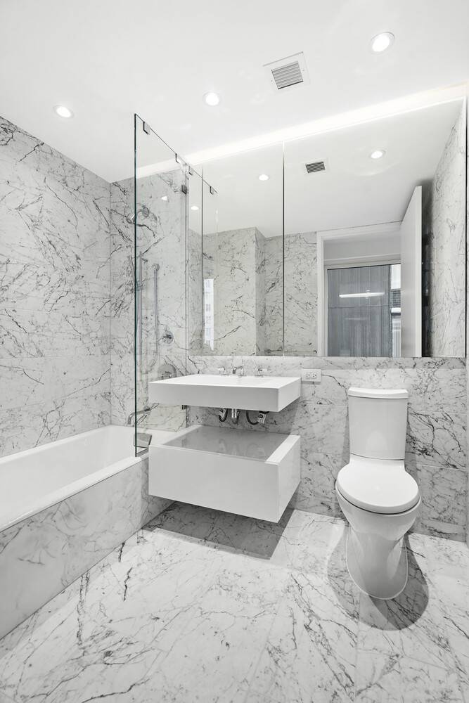 Manhattan, NY 10023,15 W 61ST Street #9E