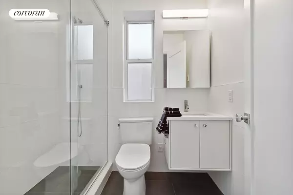 Queens, NY 11354,14809 NORTHERN Boulevard #5M