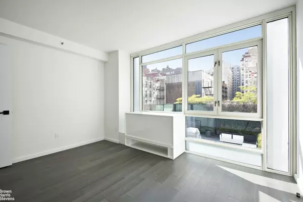 Manhattan, NY 10010,385 1ST Avenue #3H