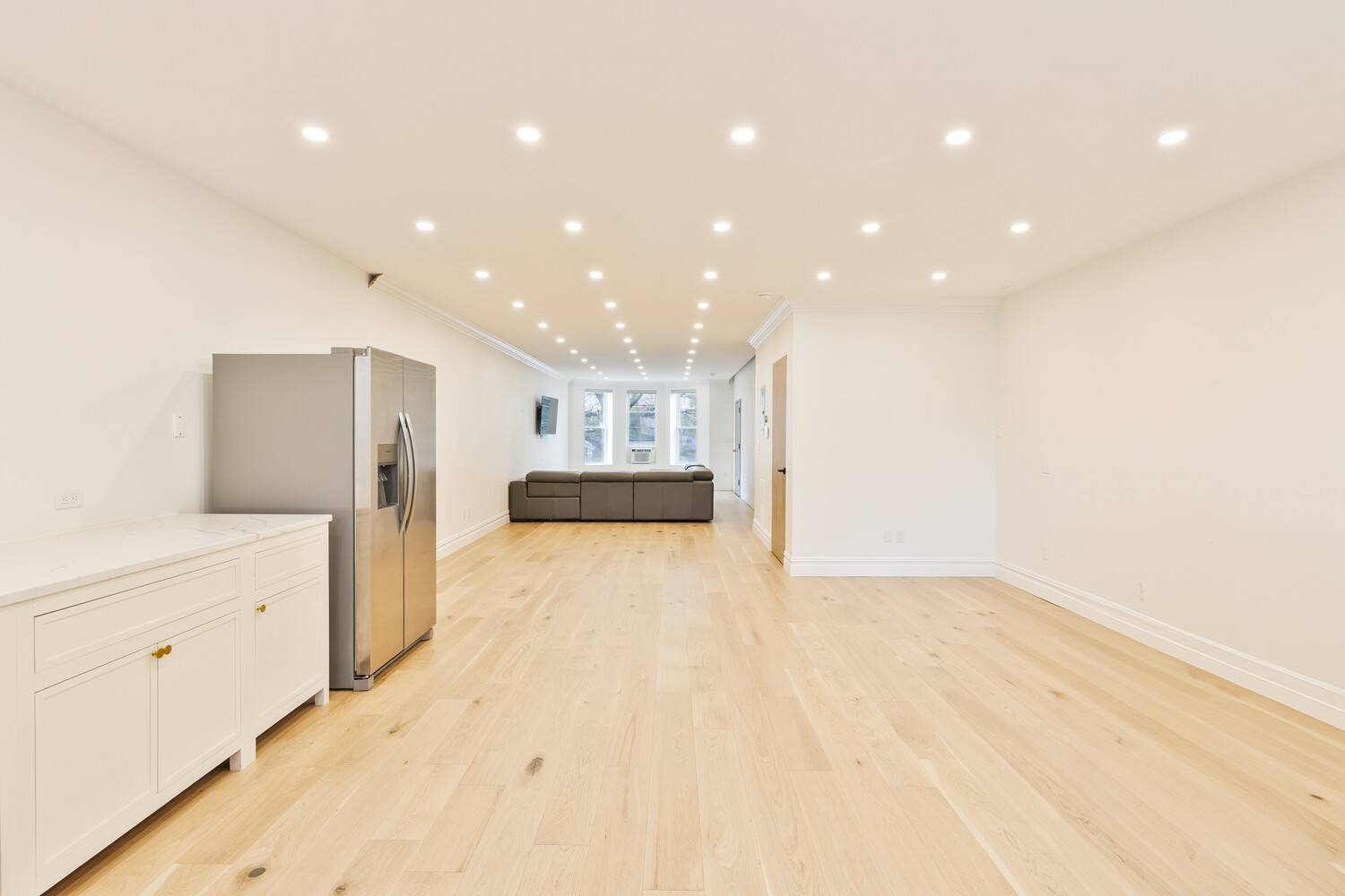 Brooklyn, NY 11213,1423 PARK Place