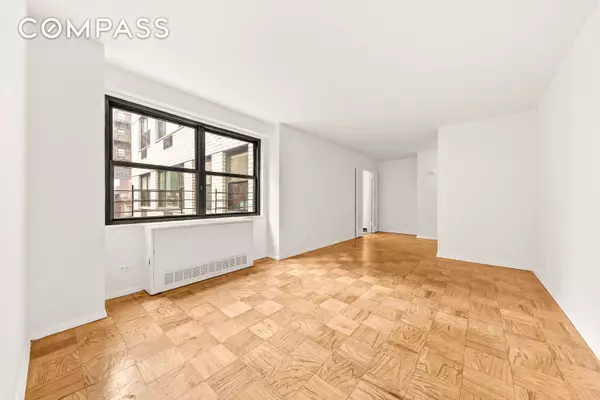 115 E 9th Street #5N, Manhattan, NY 10003