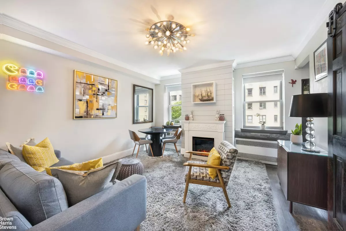 Manhattan, NY 10040,689 FORT WASHINGTON Avenue #3O