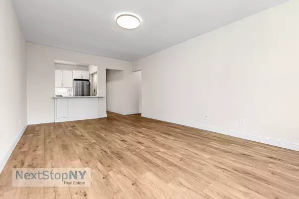 Manhattan, NY 10028,405 E 82ND Street #5E