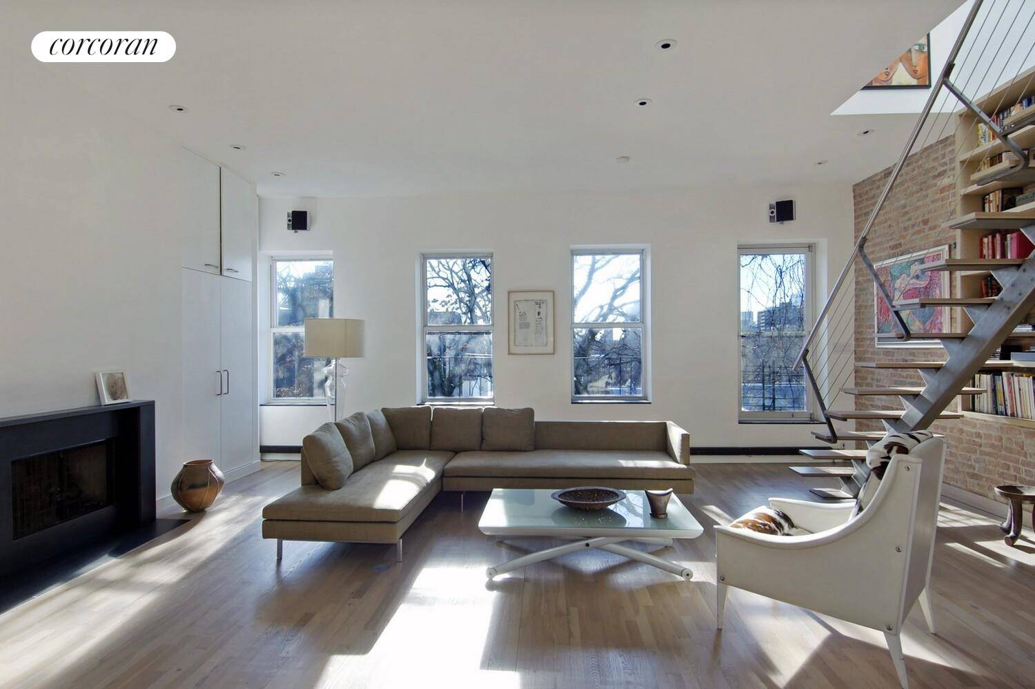 518 E 11TH Street #6B, Manhattan, NY 10009