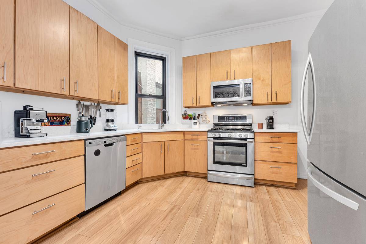 164 Prospect Park W #2-L, Brooklyn, NY 11215
