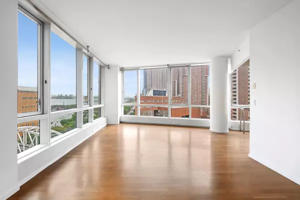 200 CHAMBERS Street #9D, Manhattan, NY 10007