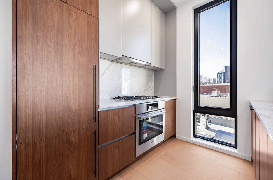 31-16 21st Street #4-C, Queens, NY 11106