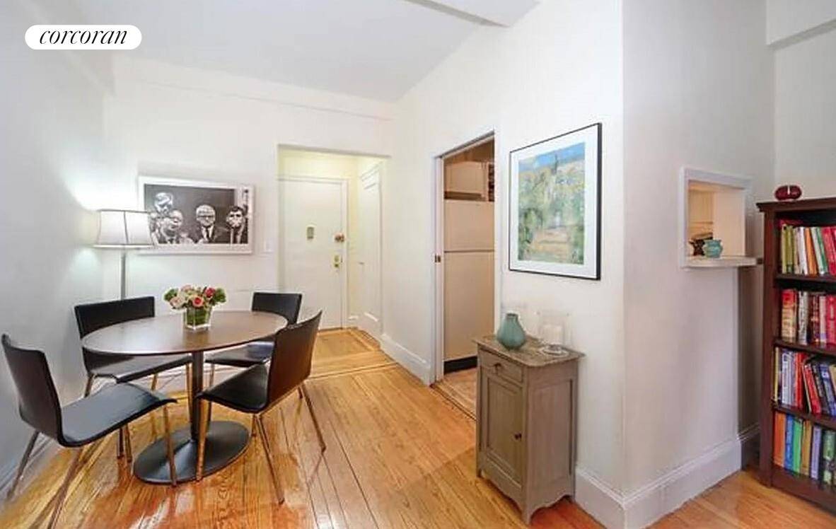 Manhattan, NY 10023,40 W 72ND Street #74