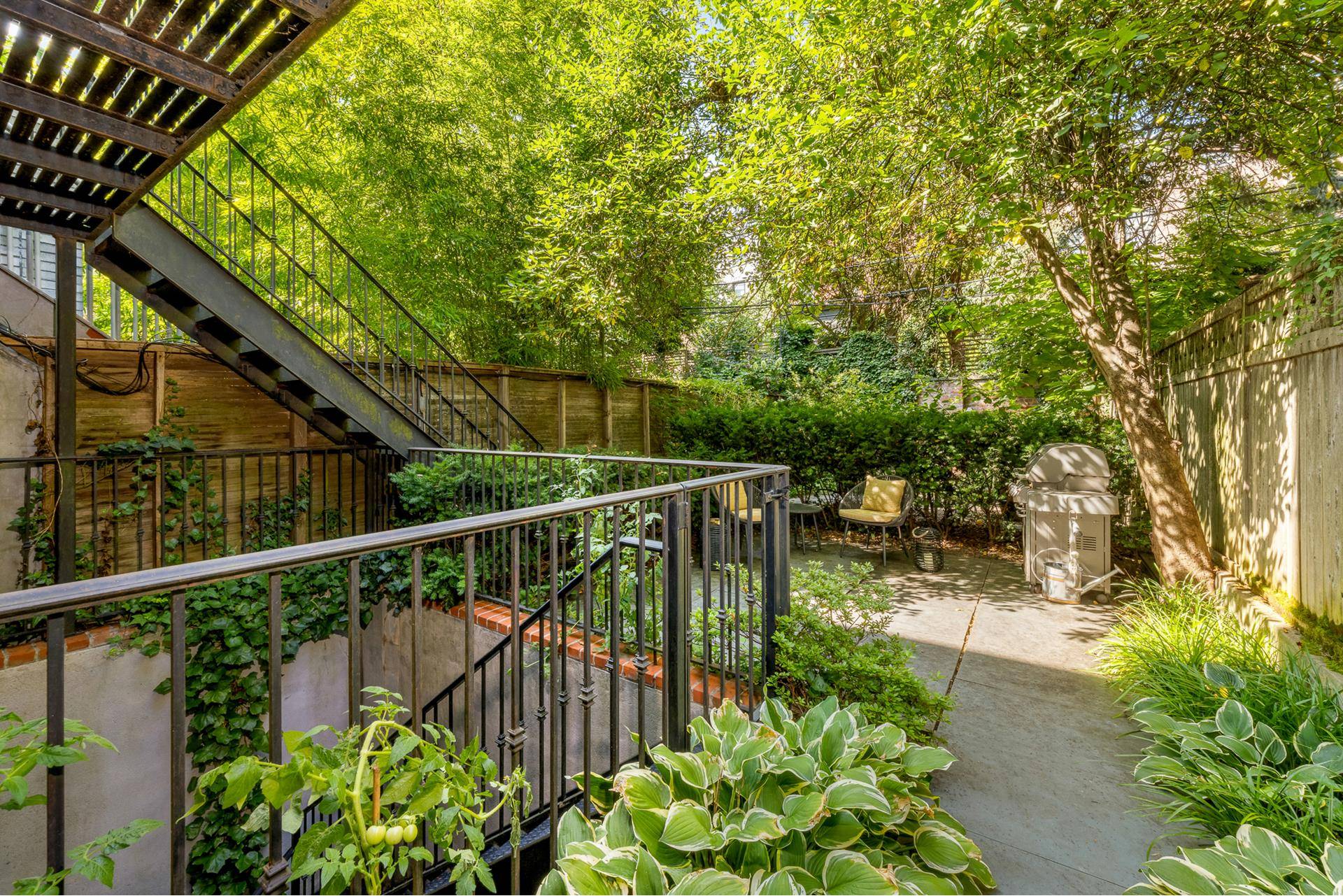 Brooklyn, NY 11217,143 BERGEN Street #1