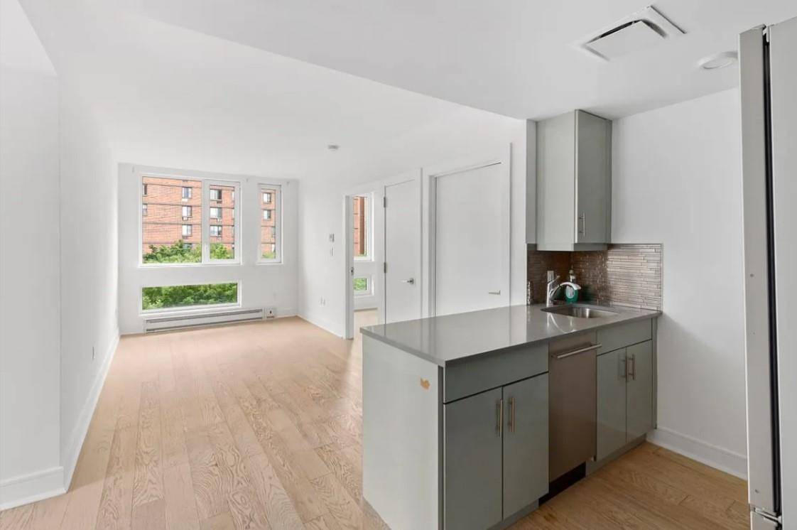 306 W 142ND Street #PHD, Manhattan, NY 10030