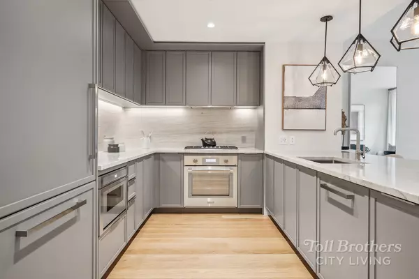 Manhattan, NY 10025,218 W 103rd Street #7C