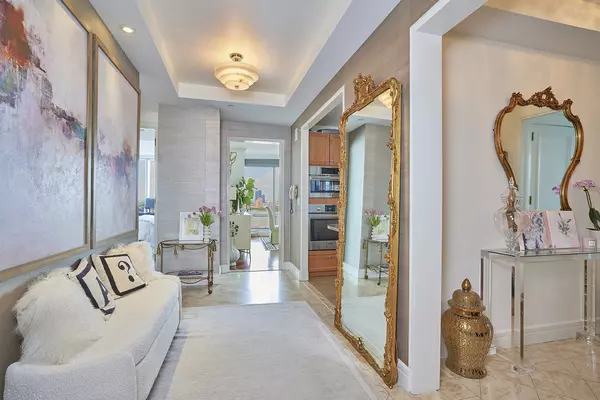 Manhattan, NY 10004,10 LITTLE WEST Street #18A