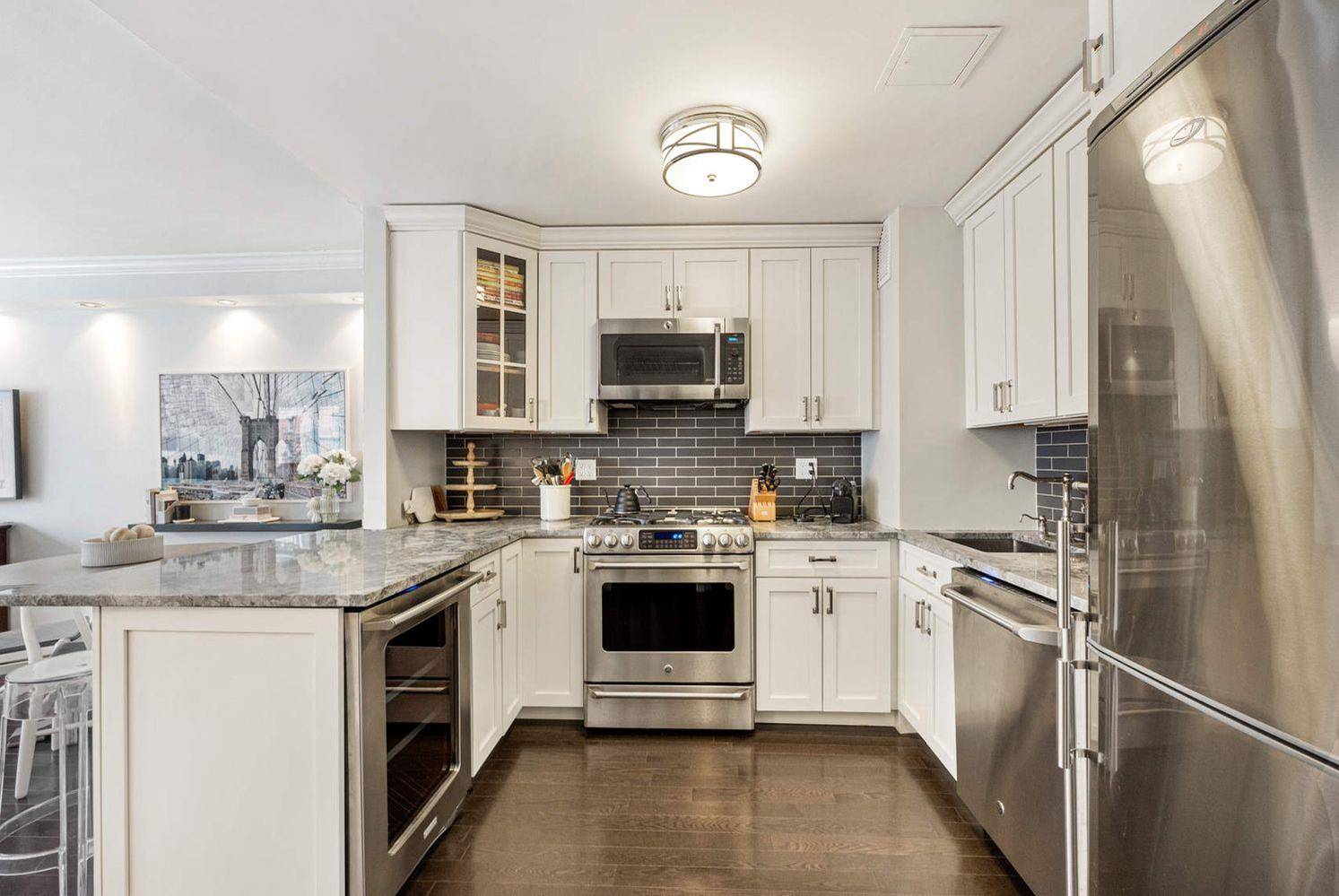 201 E 25th Street #5-F, Manhattan, NY 10010