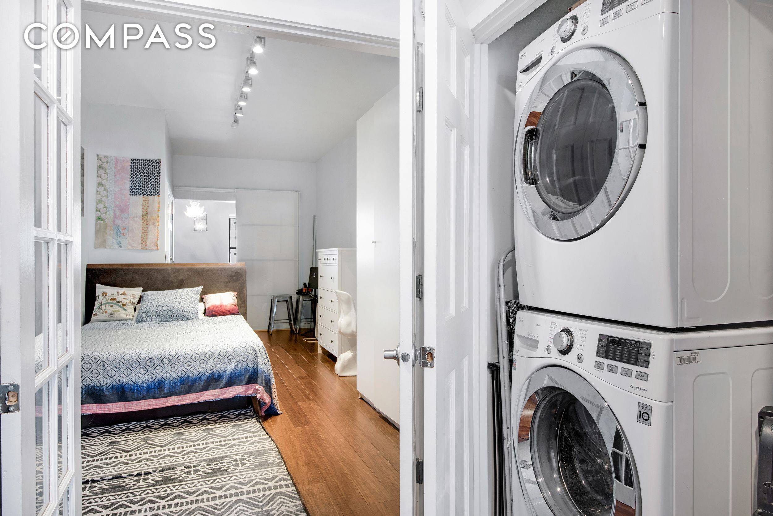 320 W 47th Street #5E, Manhattan, NY 10036