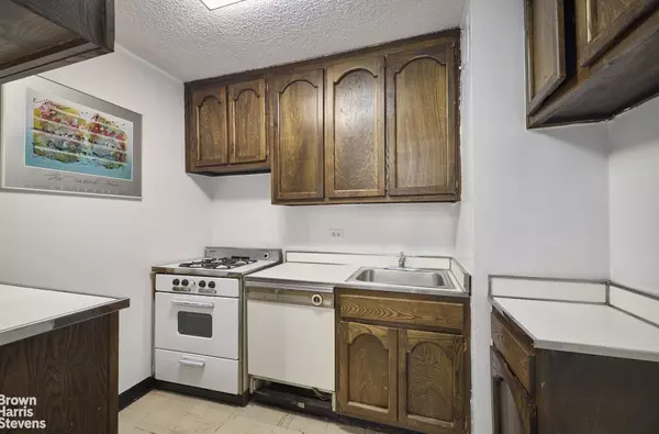 Manhattan, NY 10016,132 E 35TH Street #8G