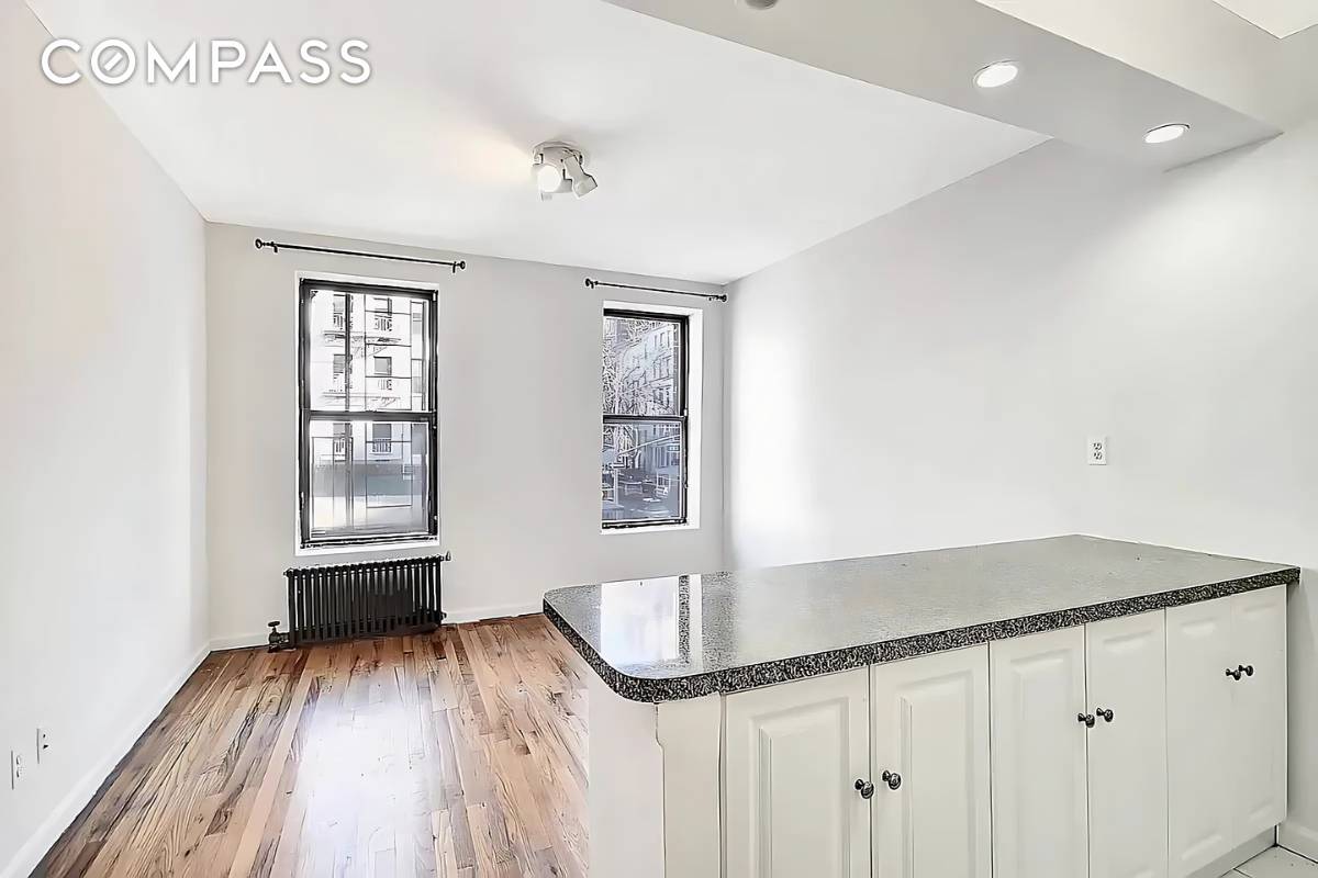 422 Amsterdam Avenue #2C, Manhattan, NY 10024