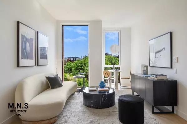 Manhattan, NY 11225,1975 Madison Avenue #702